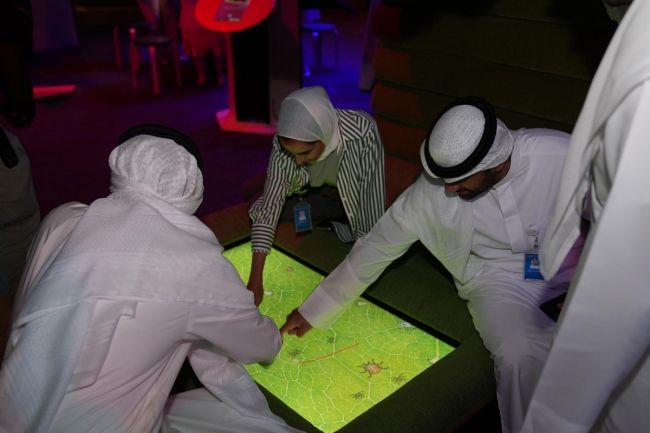 المركز العلمي يفتتح معرضاً لتنمية الإبداع
