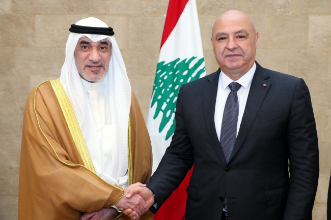 اليوسف: حزب الله سيبقى على لائحة الإرهاب.. ولا مكان له في الكويت