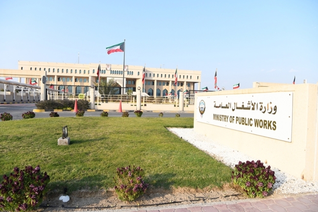 طوارئ «الأشغال» تبحث الاستعدادات لموسم الأمطار