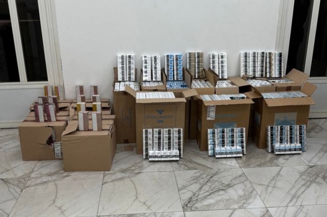 إحباط تهريب سجائر داخل أثاث متجه للعراق