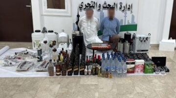 ضبط طبيب وكابتن بحوزتهما ذخائر غير مرخصة وخمور