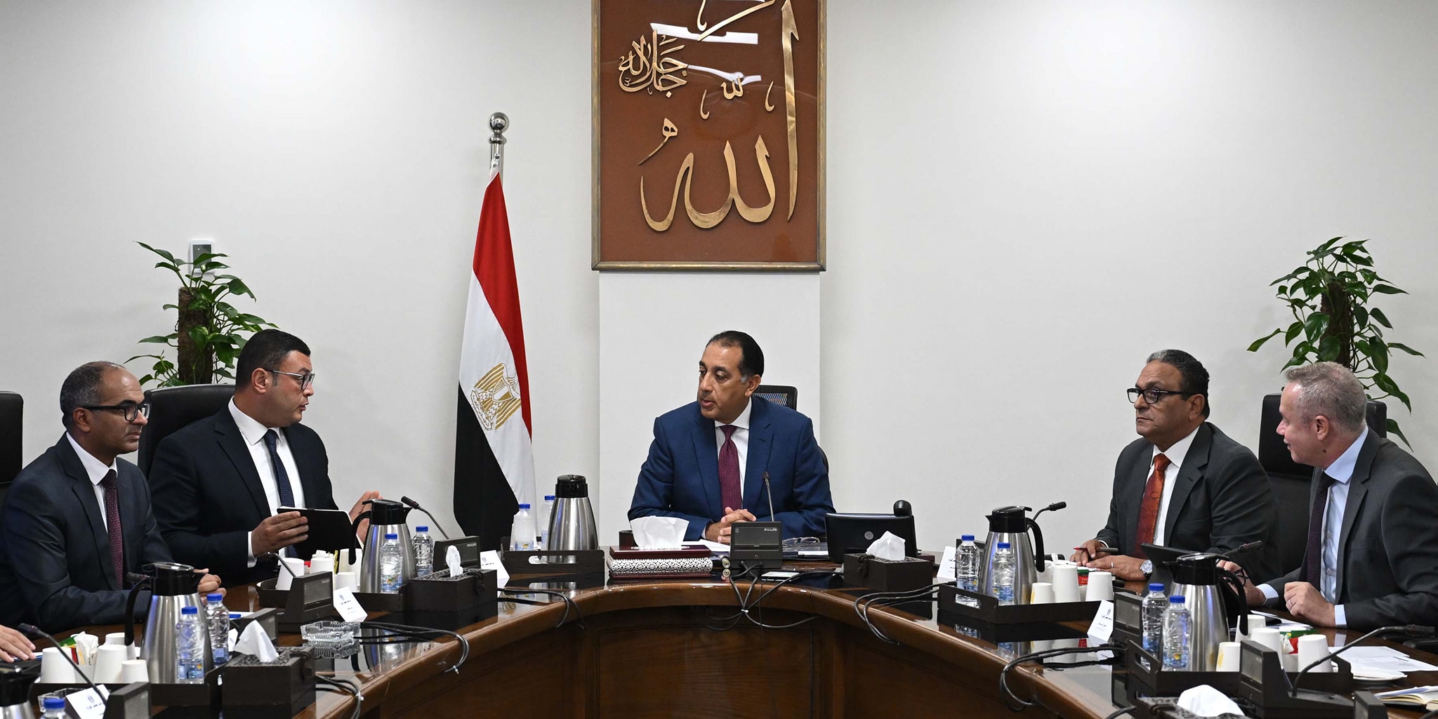 رئيس الوزراء يتابع إجراءات تنفيذ الخطة الاستراتيجية لتحلية مياه البحر – newnews4