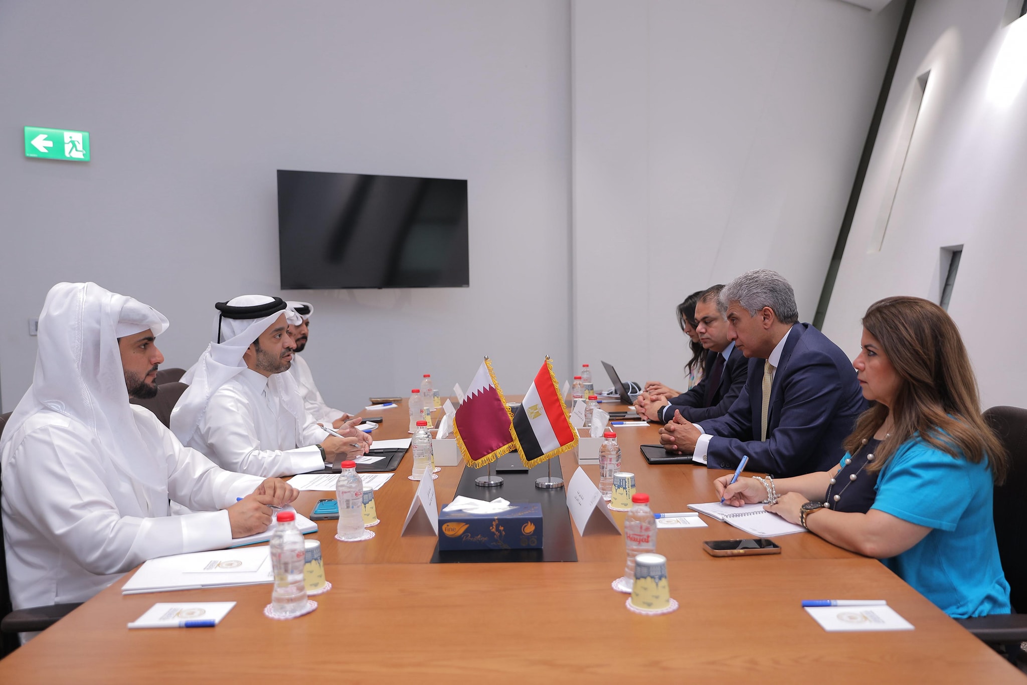 وزير السياحة يبحث مع رئيس هيئة قطر للسياحة تعزيز التعاون المشترك – newnews4
