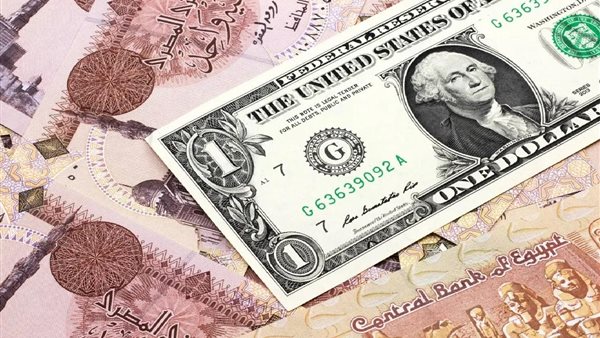 مؤشرات قوية لعودة الجنيه.. الدولار يواصل التراجع.. وعودة الأموال الساخنة بقوة