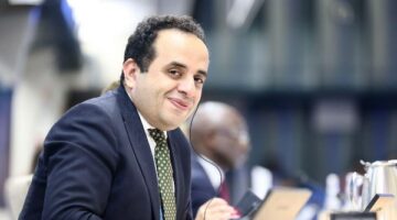 يعكس ثقل الدبلوماسية المصرية .. البيطريين عن فوز القاهرة برئاسة الفاو