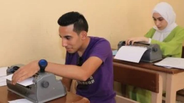 ورق زيادة.. قرار عاجل من التعليم بشأن امتحانات الثانوية العامة للطلاب المكفوفين