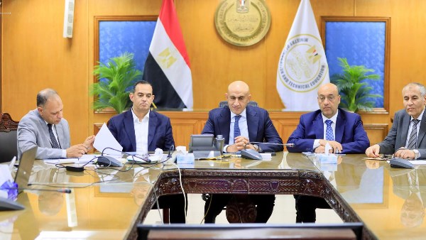 الثانوية العامة|عمليات التعليم تتتبع صور امتحان الكيمياء والجغرافيا المتداولة بجروبات الغش لضبط مصورها