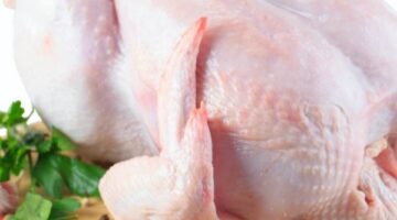 الحقن بالماء.. طرق غش الفراخ