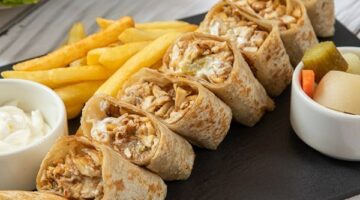 طريقة عمل رولات الشاورما بمذاق لا يقاوم