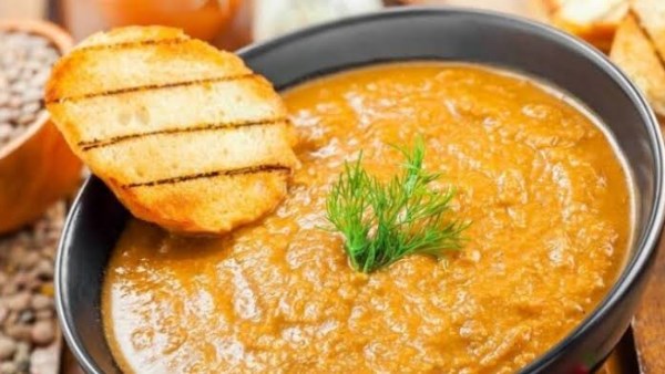 طريقة عمل شوربة العدس المصرية