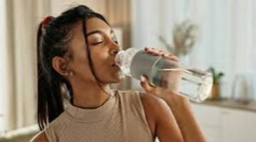 زجاجات المياه البلاستيكية تضعف عظامك.. دراسة تكشف تأثيرا خطيرا لمادة BPA