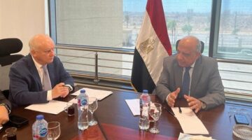 وزير الكهرباء: الاستراتيجية الوطنية للطاقة تنطلق من رؤية الدولة بالاعتماد على المصادر النظيفة