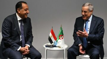رئيس الوزراء يلتقي نظيره الجزائري بإسبانيا لبحث تعزيز التعاون المشترك