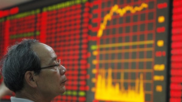 الأسهم الصينية تتراجع وسط ضبابية تجارية متزايدة بعد قرارات أمريكية تصعيدية