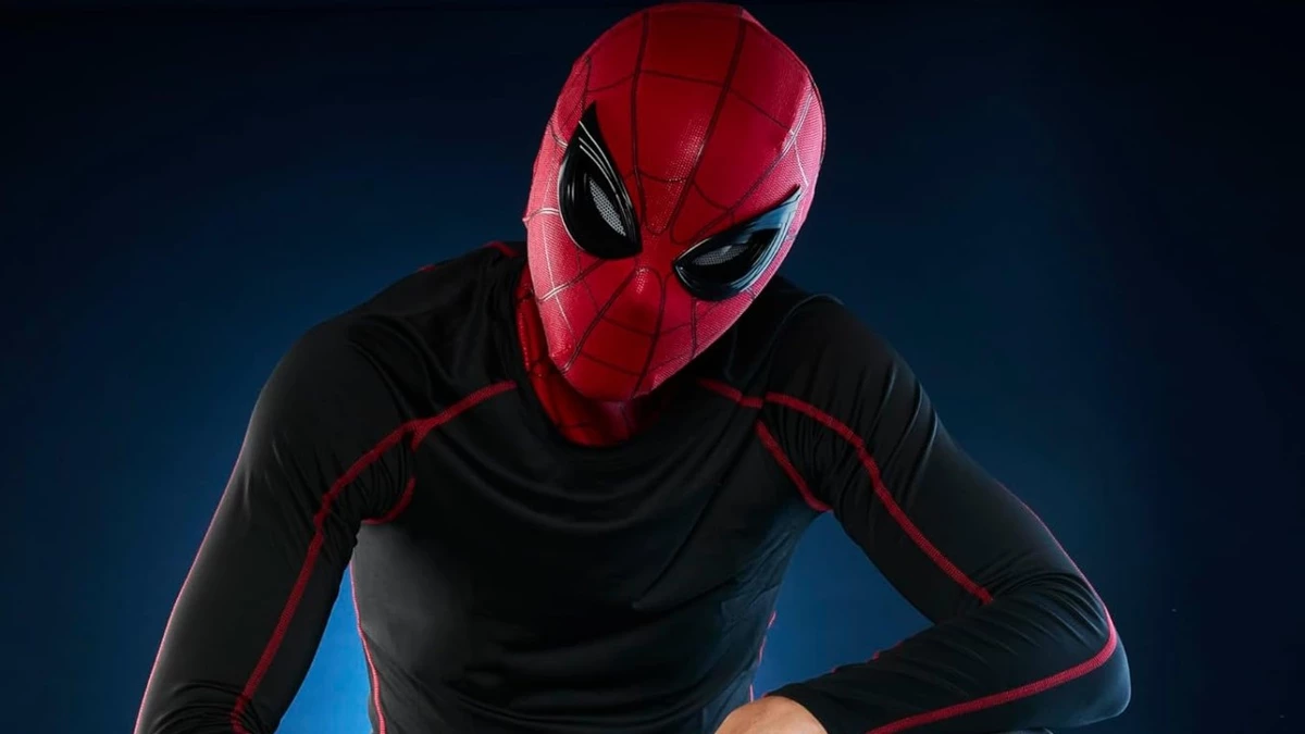 قناع Spider-Man حقيقي بعيون متحركة ينقل تجربة الرجل العنكبوت لمستوى آخر! | newnews4