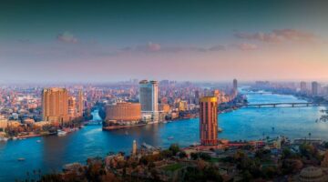 بعد صعوده إلى 4.77%.. هل يواصل الاقتصاد المصري زخم النمو؟