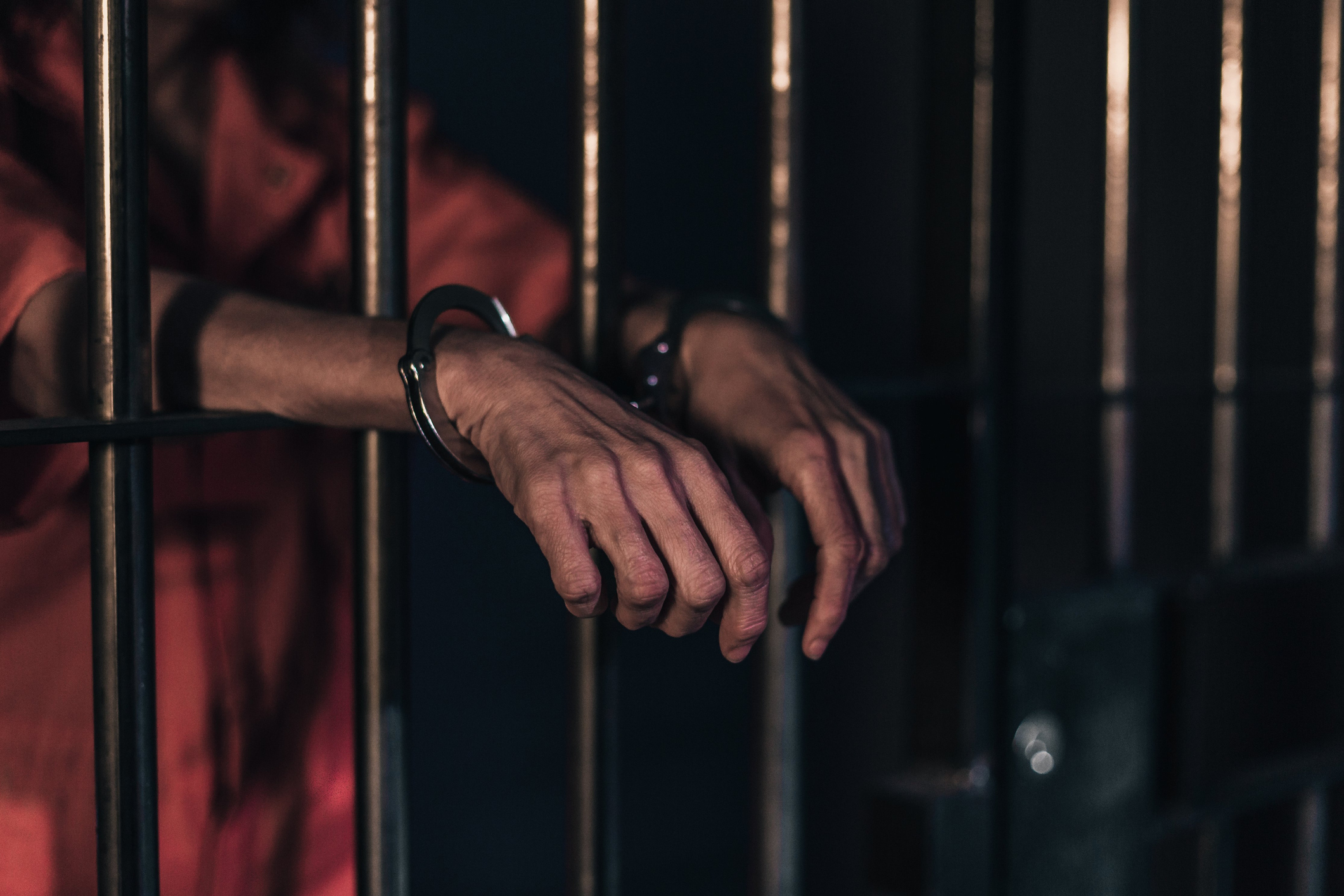 ✓ الأمن يطيح بشبكة نصب والاحتيال عبر الهاتف في جرسيف