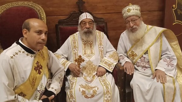 رسامة دياكون جديد بكنائس قطاع وسط القاهرة