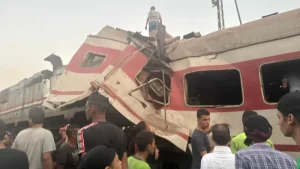 مصدر في السكة الحديد ينفي وقوع حادثة قطاري الزقازيق ويهدد بمحاسبة مروجي الشائعات