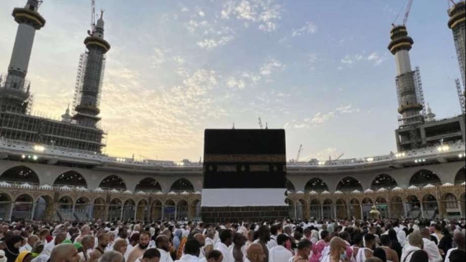 معاك 20 ألف جنيه؟ إليك أسعار رحلات العمرة 2025